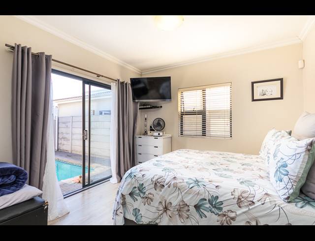 4 BEDROOM HOUSE FOR SALE IN PARKLANDS NORTH